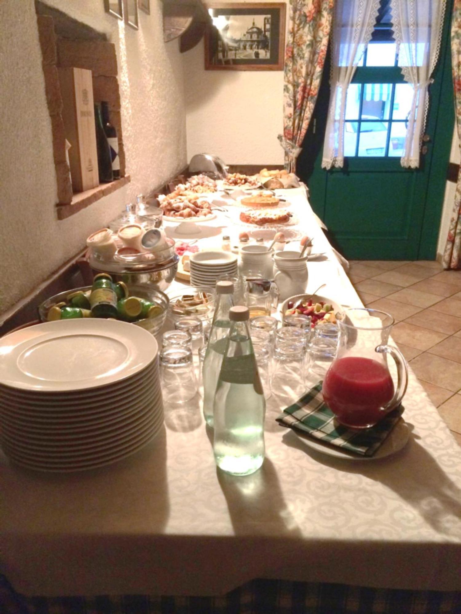 Hotel Locanda Da Carla Vigevano Bagian luar foto