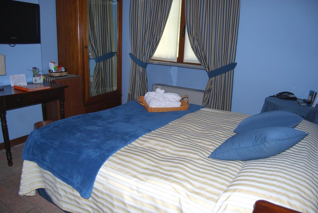 Hotel Locanda Da Carla Vigevano Bagian luar foto