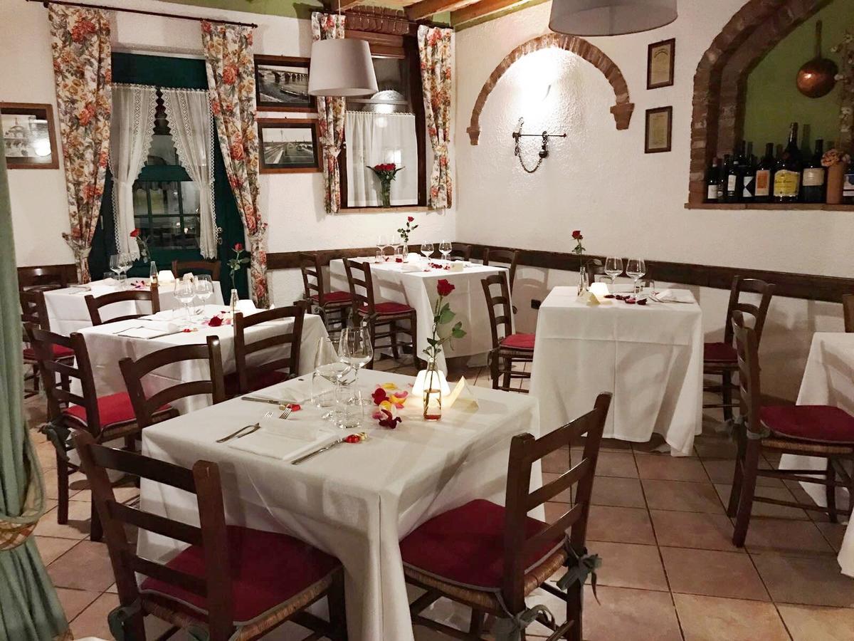 Hotel Locanda Da Carla Vigevano Bagian luar foto