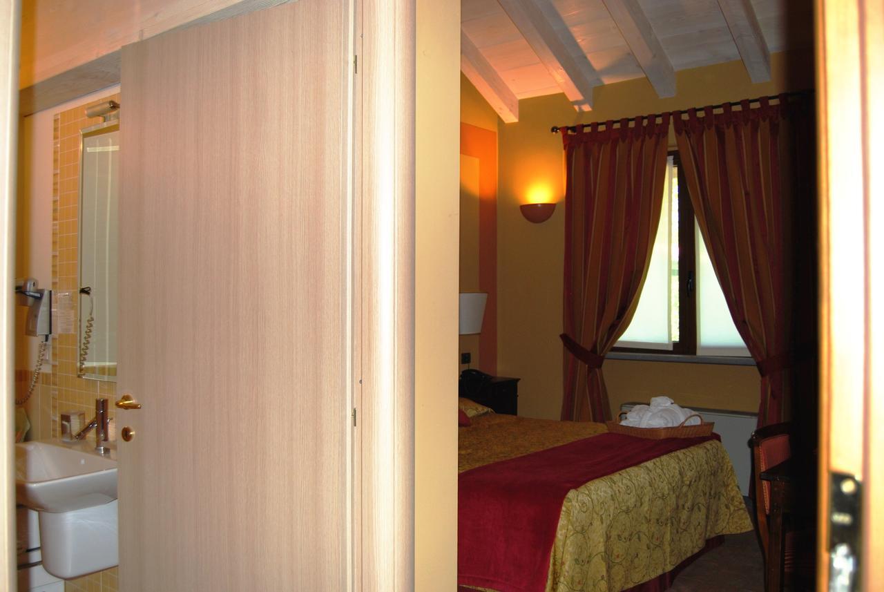 Hotel Locanda Da Carla Vigevano Bagian luar foto